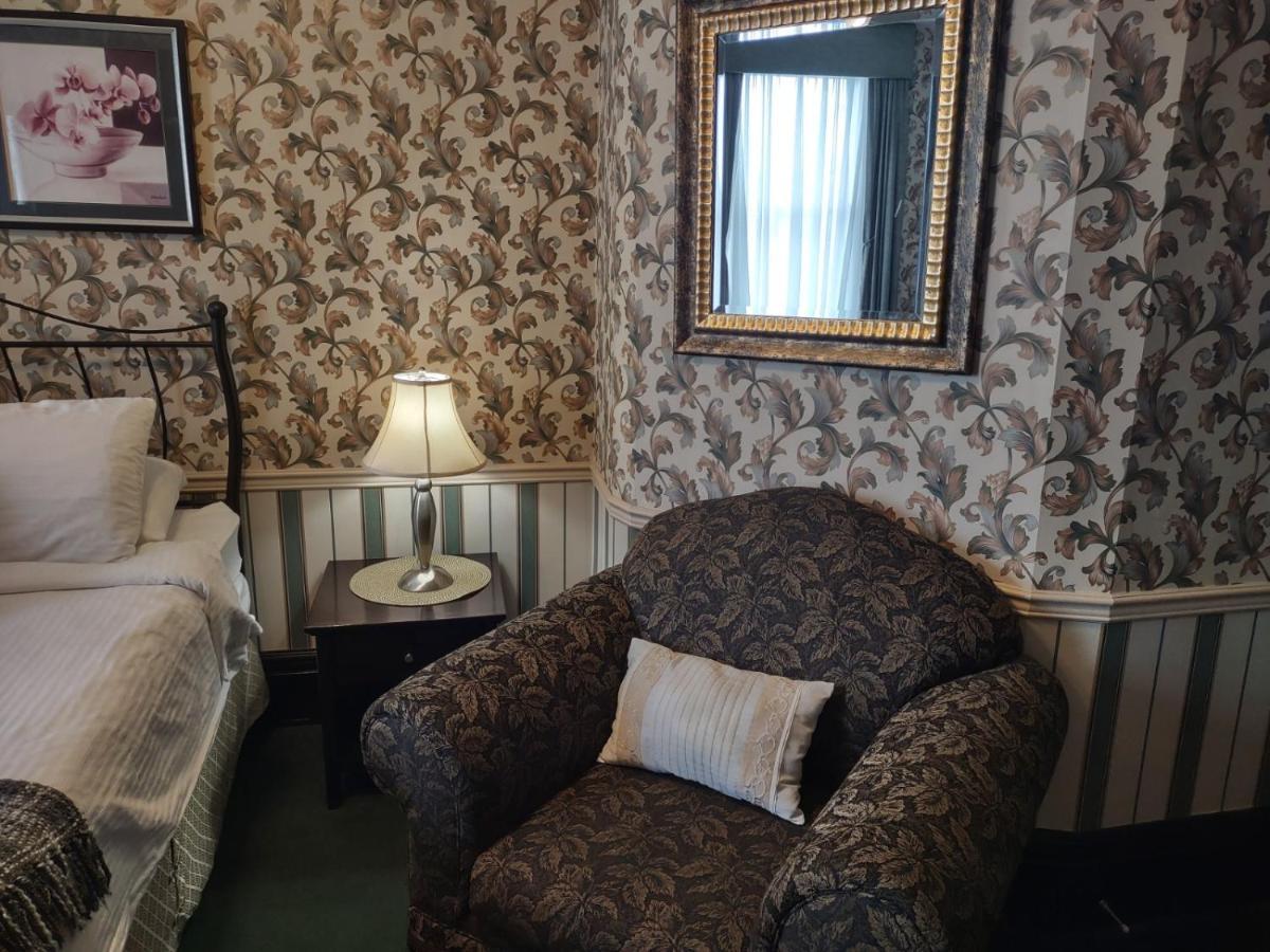 Inn The King George