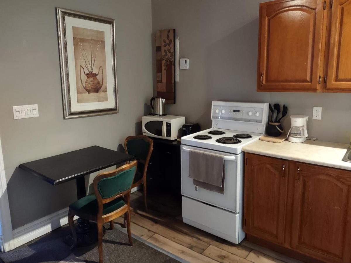 Inn The King George 4*